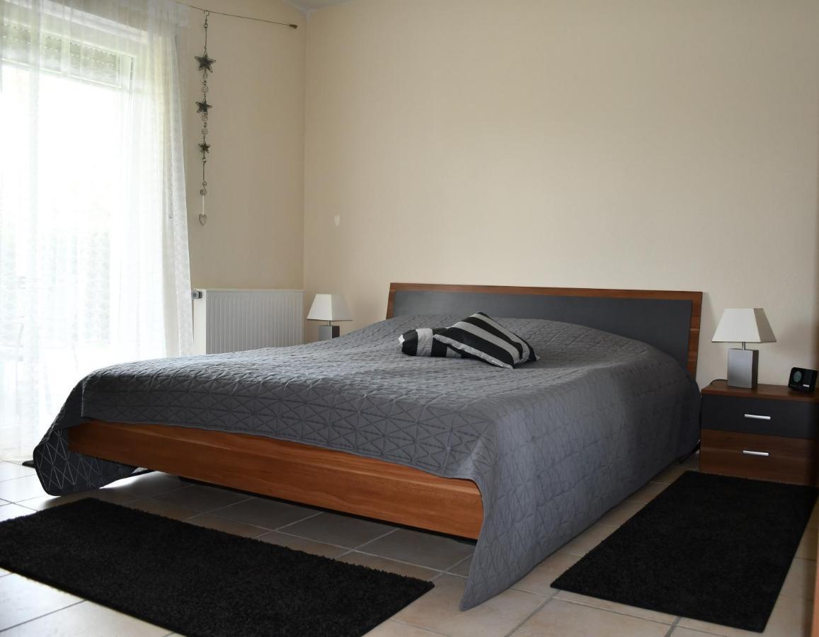 Ferienwohnung Bellerbergblick Ettringen  Экстерьер фото