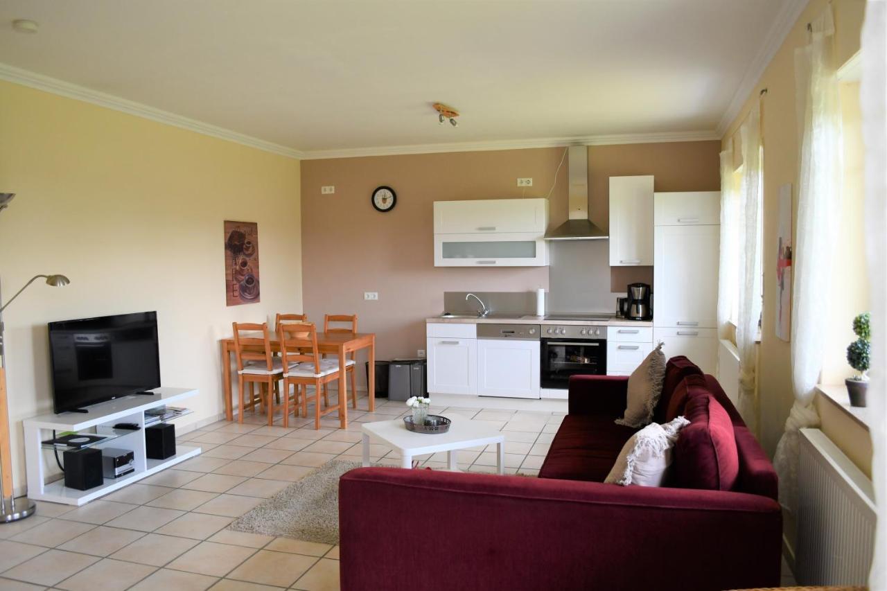 Ferienwohnung Bellerbergblick Ettringen  Экстерьер фото